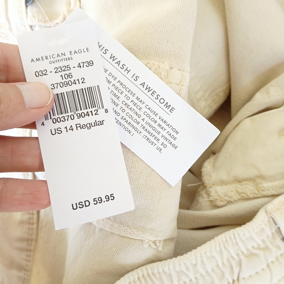 NWT American Eagle 90s Highrise Cargo Pants - Picture 8 of 10